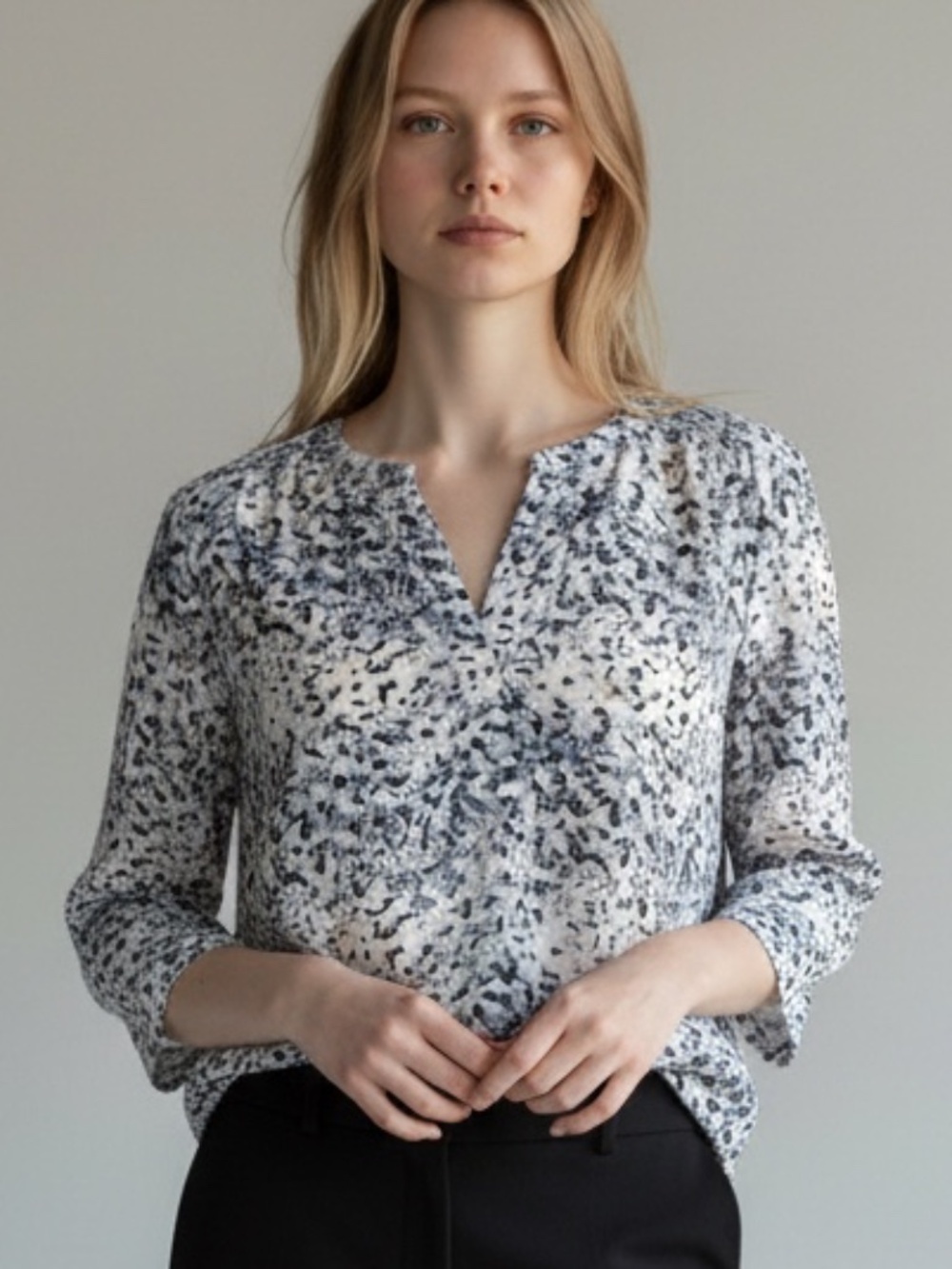 Dalia Size Small Flowy Lightweight Blouse Top Ocean Vibes